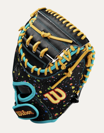 Wilson A2000 SPRING 2025 Catcher's Glove PF33SS 33" RHT