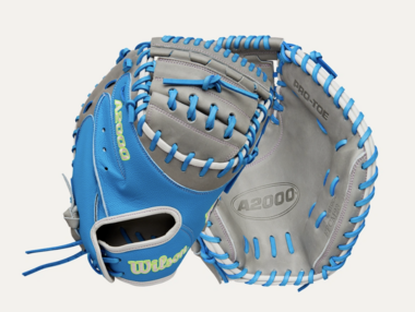 Wilson A2000 FALL 2025 CM23 34'' Catchers glove RHT
